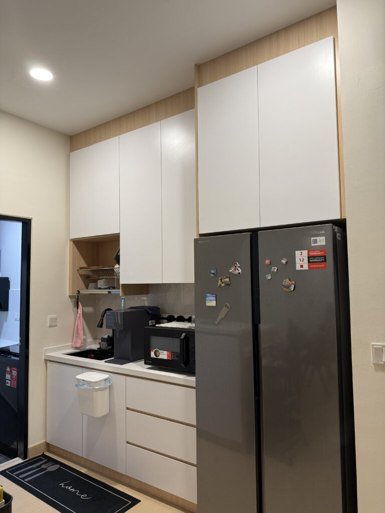 Dry kitchen cabinet design at Ixora Residence