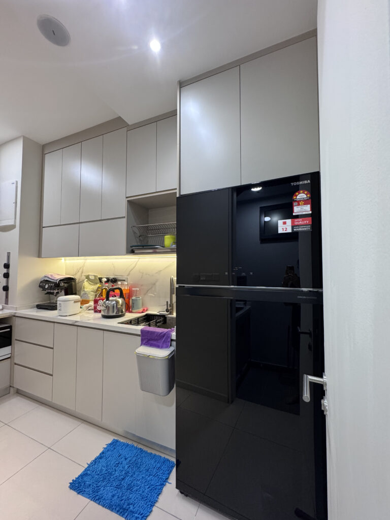 Custom kitchen cabinet at Sunway Avilla condominium
